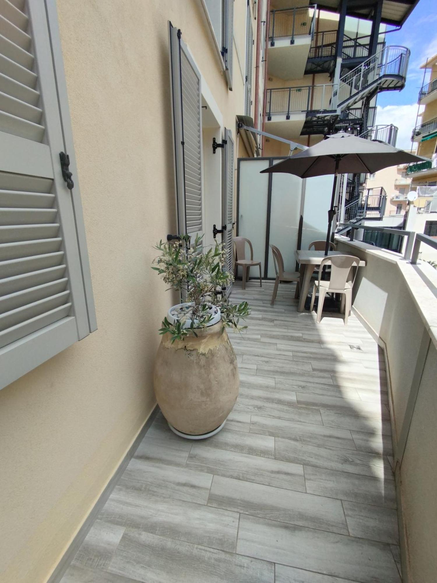 Pama Mar Apartman Imperia Kültér fotó